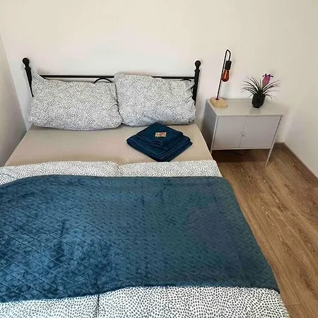Apartment Grosse Fewo, 11 Min Zu Messe Und Flughafen, 13 Min Zum Frankfurt Hbf, Grosse Und Komfortable *